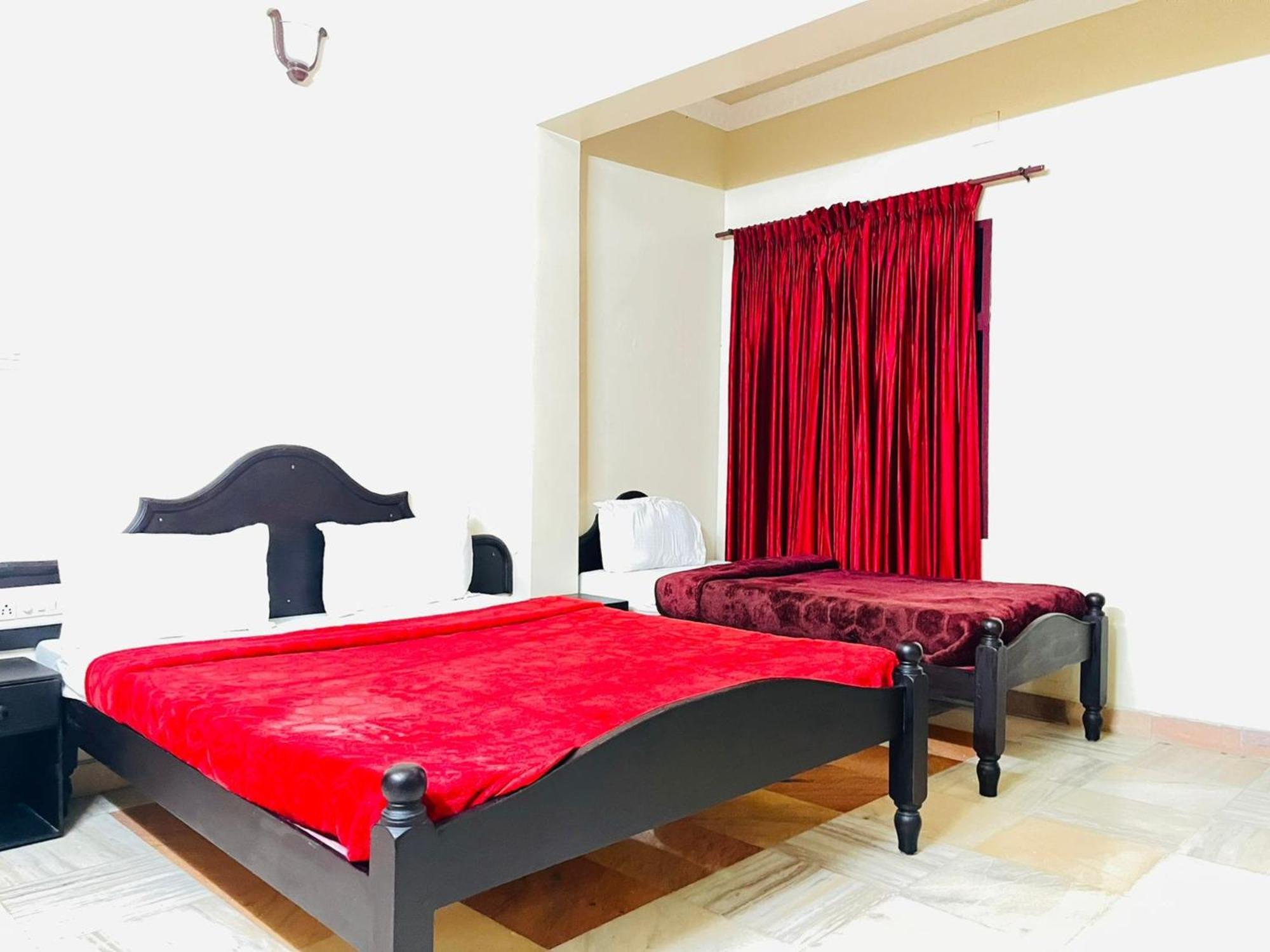 מדיקרי Hotel Hill Town Coorg מראה חיצוני תמונה