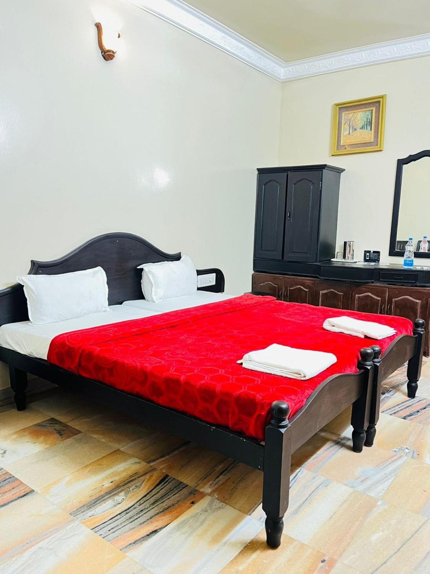 מדיקרי Hotel Hill Town Coorg מראה חיצוני תמונה
