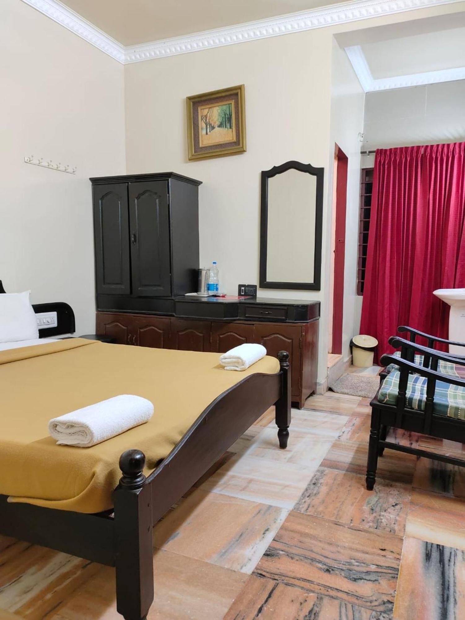 מדיקרי Hotel Hill Town Coorg מראה חיצוני תמונה